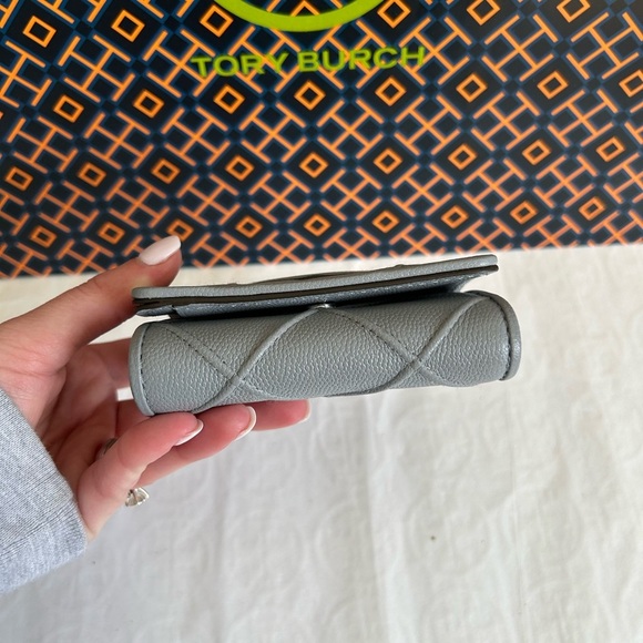 Tory Burch Fleming Soft Polished Grain Small Flap Wallet Slate Silver Gray Grey - Picture 4 of 10